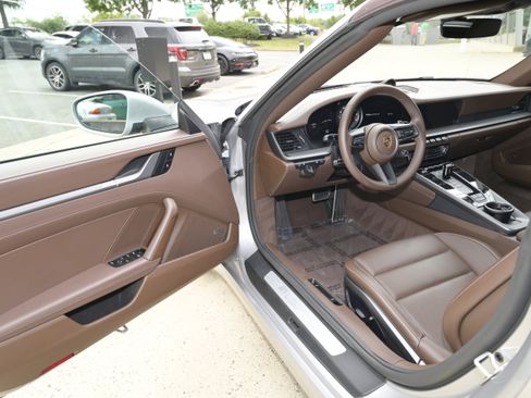 Used 2024 Porsche 911 Carrera S image 15