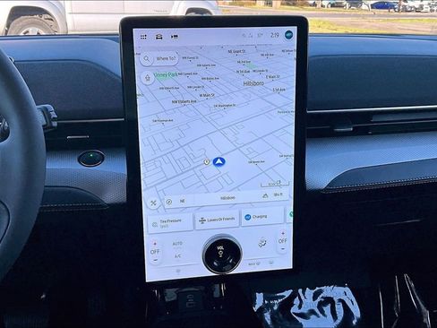 Used 2022 Ford Mustang Mach-E Select image 8