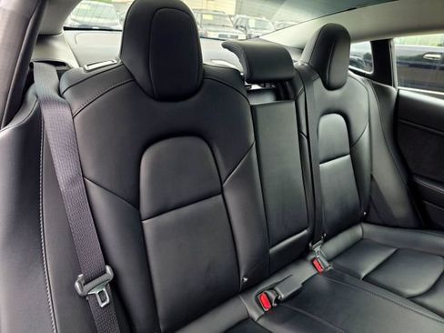 Used 2018 Tesla Model 3 Long Range RWD image 43