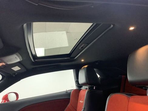 Used 2016 Dodge Challenger SRT Hellcat image 14
