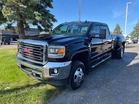 Used 2015 GMC Sierra 3500 SLT AWD/4WD image 3