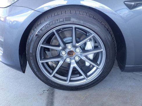 Used 2023 Tesla Model 3 Standard Range RWD image 12