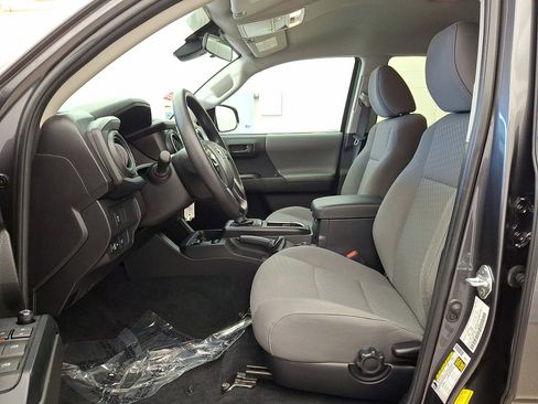 Used 2023 Toyota Tacoma SR image 11