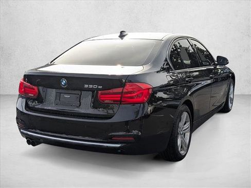 Used 2017 BMW 330e image 5