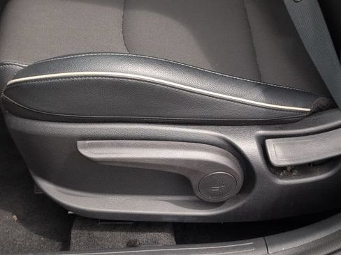 Used 2022 Kia Forte GT-Line w/ GT-Line Technology Package FWD image 14
