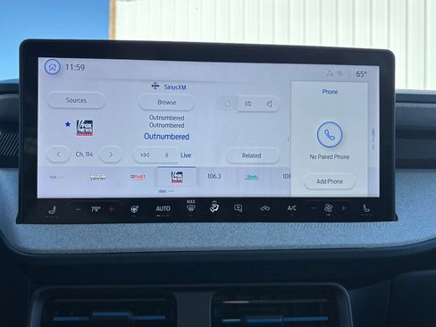 New 2025 Ford Maverick XLT w/ Equipment Group 301A image 33