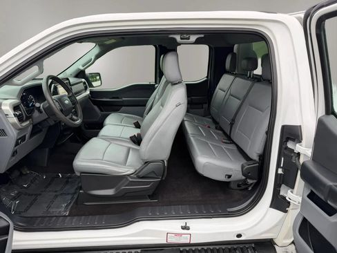 Used 2021 Ford F150 XL w/ Equipment Group 101A High RWD image 2
