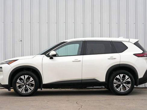 Used 2023 Nissan Rogue SV FWD image 8