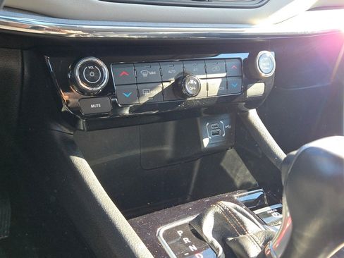 Used 2022 Jeep Compass Limited image 25