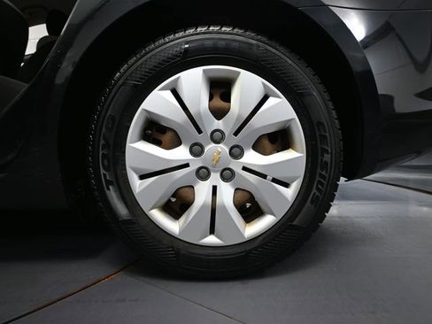 Used 2015 Chevrolet Cruze LS image 11