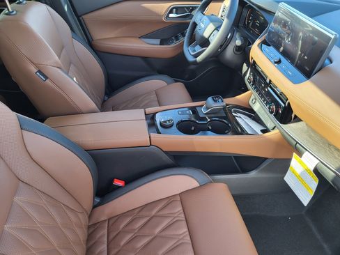 New 2026 Nissan Rogue Platinum w/ Platinum Premium Package image 7