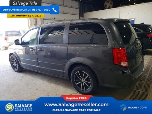 Used 2017 Dodge Grand Caravan GT FWD image 3