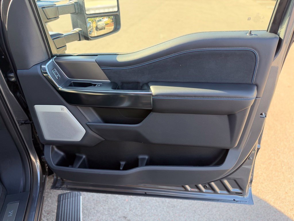 New 2026 Ford F250 Platinum AWD/4WD image 19