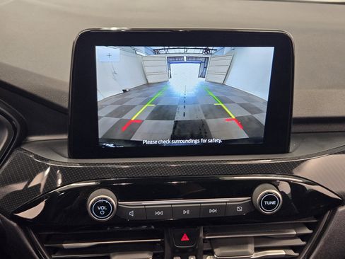 Certified 2025 Ford Escape ST-Line image 17