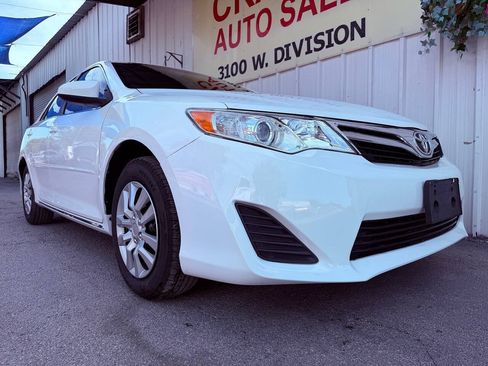Used 2013 Toyota Camry LE FWD image 1