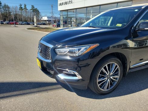 Used 2019 INFINITI QX60 Luxe w/ Essential Package image 14