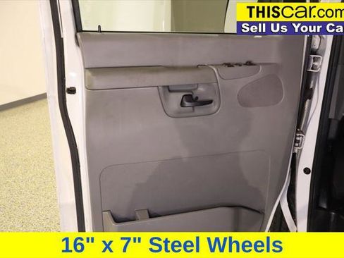 Used 2008 Ford E-150 and Econoline 150 Commercial image 20