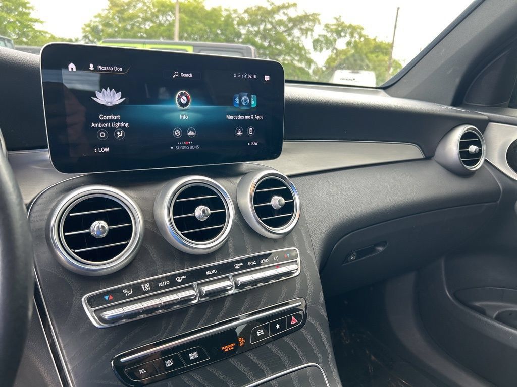 Used 2022 Mercedes-Benz GLC 300 image 11
