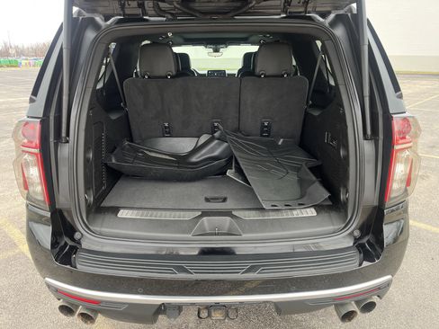 Used 2022 Chevrolet Suburban High Country image 20