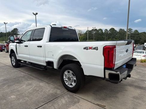 Used 2025 Ford F250 XLT AWD/4WD image 5