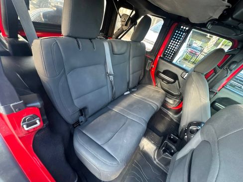 Used 2018 Jeep Wrangler Unlimited Sport S AWD/4WD image 23