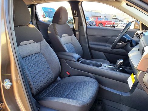 New 2025 Nissan Kicks SV w/ Charging Package image 14