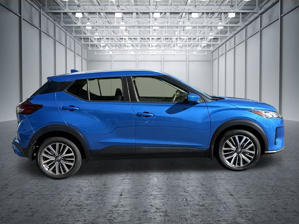 Used 2024 Nissan Kicks SV FWD image 8