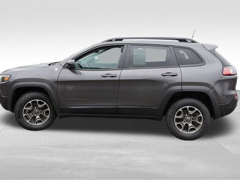 Used 2022 Jeep Cherokee Trailhawk w/ Sound & Nav Group AWD/4WD image 9