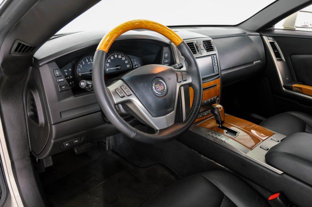Used 2006 Cadillac XLR RWD image 15
