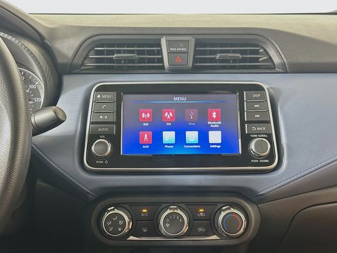Used 2025 Nissan Versa SV FWD image 23