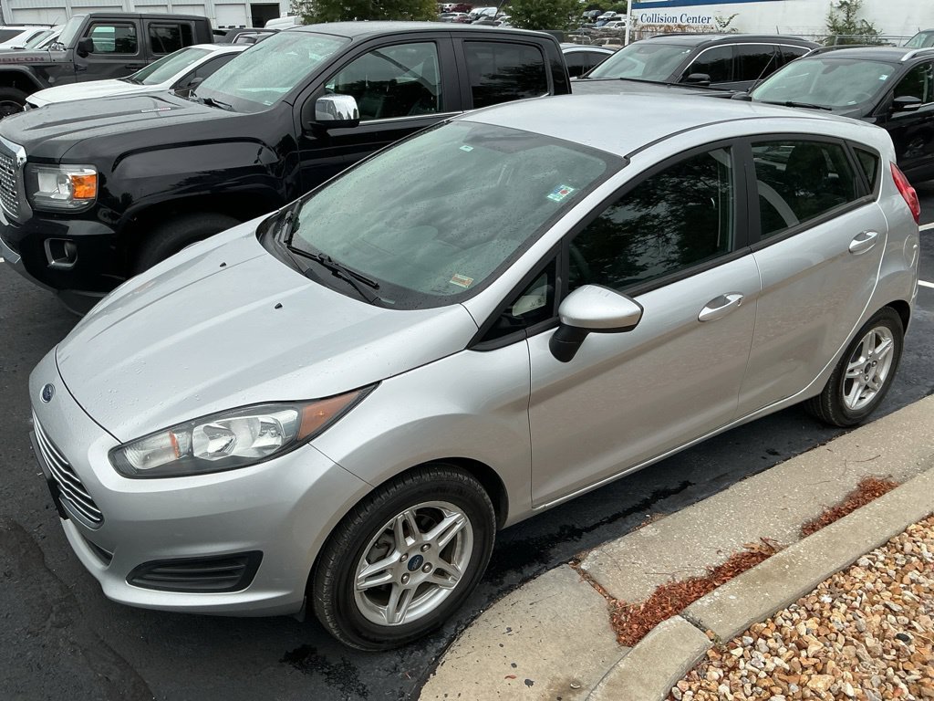 Used 2019 Ford Fiesta SE FWD image 3