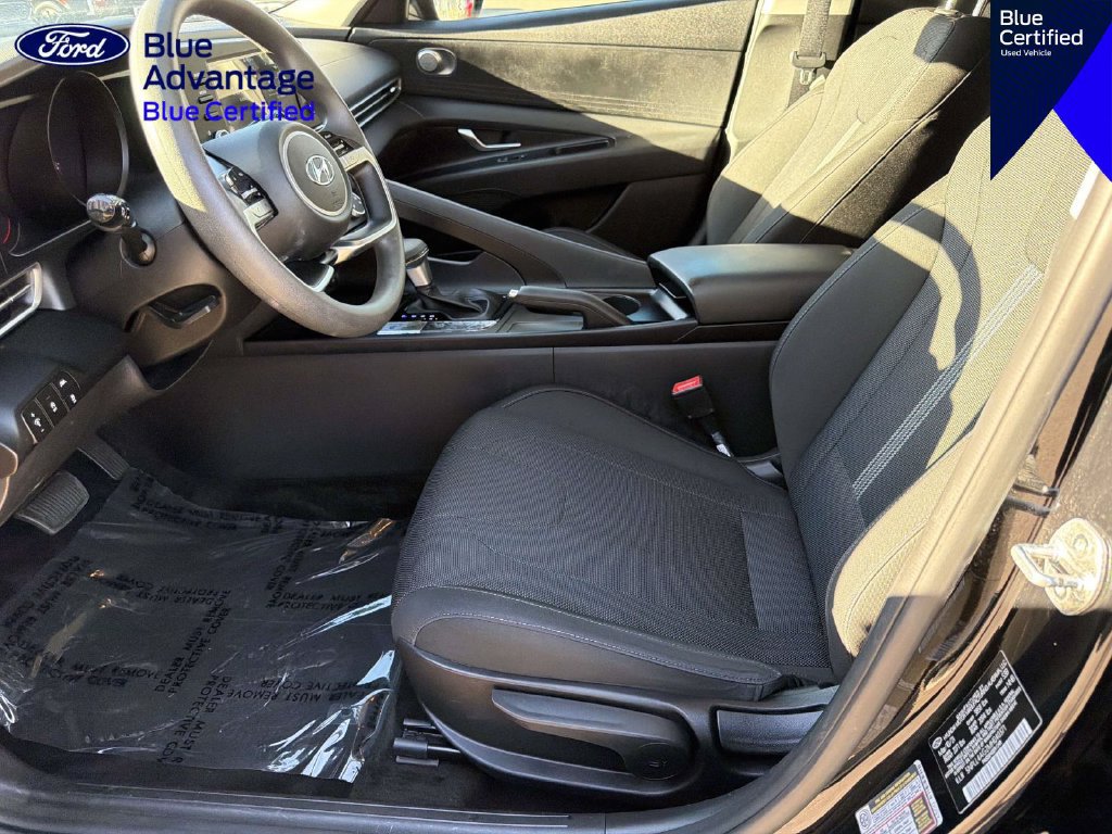 Used 2021 Hyundai Elantra SE FWD image 30