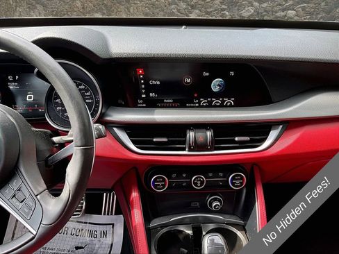 Used 2018 Alfa Romeo Stelvio Sport w/ Quick Order Package 22J Sport AWD/4WD image 6