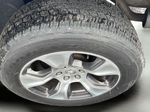 Used 2023 RAM 1500 Laramie image 25