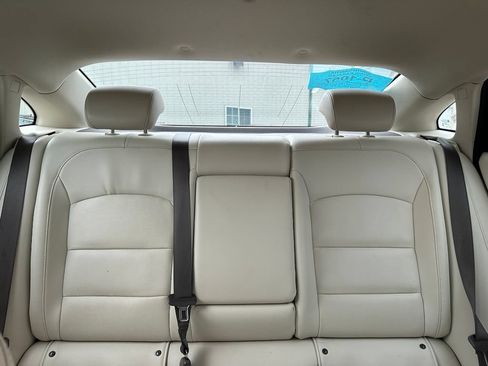 Used 2024 Chevrolet Malibu LT FWD image 32