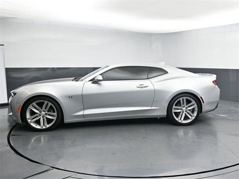 Used 2018 Chevrolet Camaro LT w/ RS Package image 9