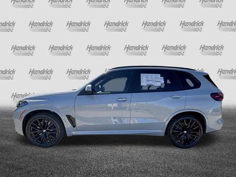 Used 2026 BMW X5 xDrive40i w/ M Sport Package image 6