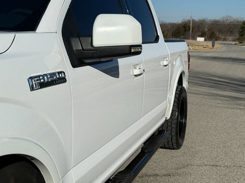 Used 2015 Ford F150 Lariat image 41