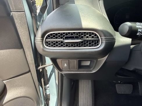Certified 2026 Honda HR-V EX-L image 33