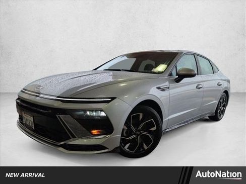 Used 2025 Hyundai Sonata SEL image 1