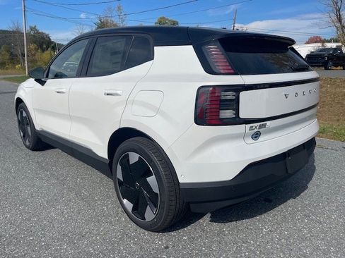 Used 2025 Volvo EX30 Ultra w/ Climate Package image 3