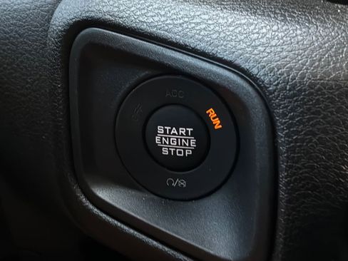 Used 2025 Jeep Wrangler Sport S image 22