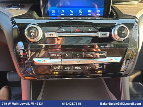 Used 2022 Ford Explorer Platinum w/ Equipment Group 601A image 23