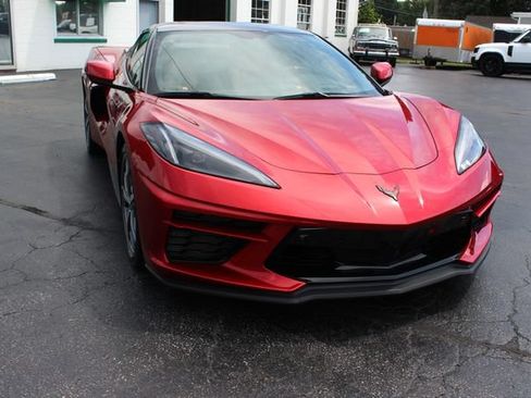 Used 2023 Chevrolet Corvette Stingray Premium Conv w/ Z51 Performance Package RWD image 9