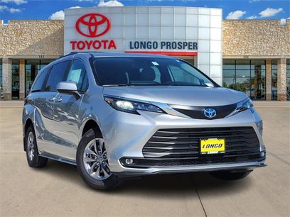 New 2025 Toyota Sienna XLE