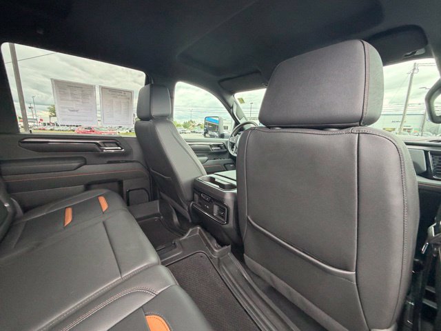 Used 2024 GMC Sierra 2500 AT4 w/ AT4 Preferred Package AWD/4WD image 32