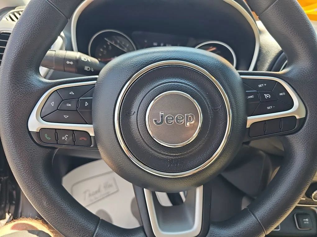 Used 2018 Jeep Compass Sport FWD image 14