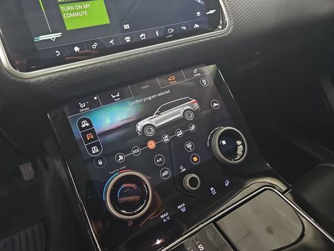 Used 2018 Land Rover Range Rover Velar S AWD/4WD image 26