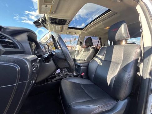 Used 2021 Toyota 4Runner TRD Off-Road Premium w/ Moonroof Package AWD/4WD image 16