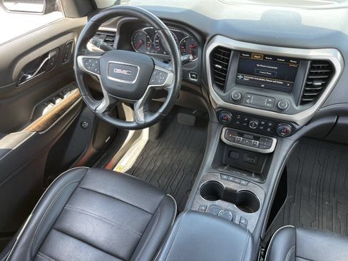 Certified 2021 GMC Acadia Denali w/ Denali Ultimate Package AWD/4WD image 16
